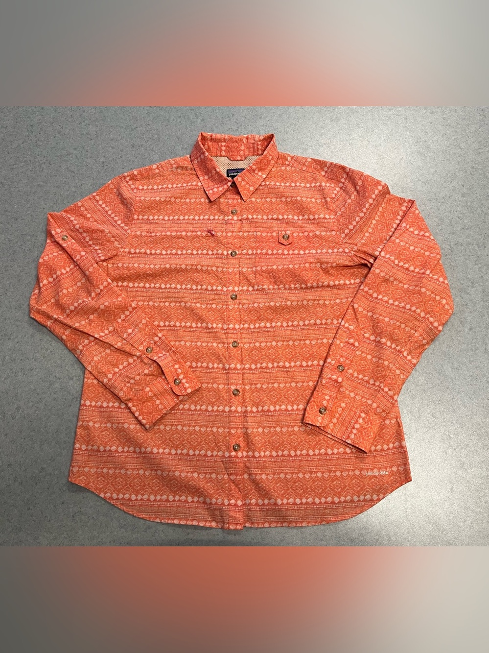 Patagonia Long-Sleeved Island Hopper II Shirt Ginger Berry—Women’s La